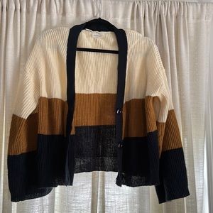 Slightly cropped cardigan